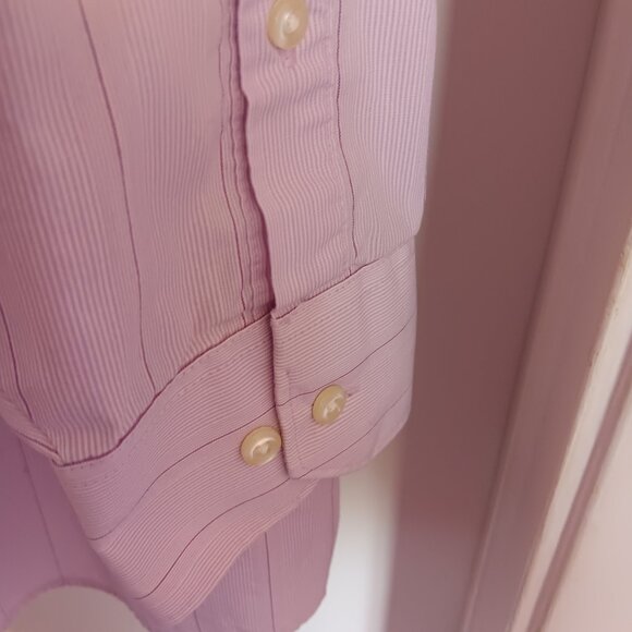 TWO MEN'S GEOFFREY BEENE  BUTTON DOWN SHIRTS - Picture 5 of 9